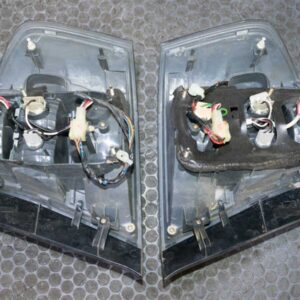 05-09 JDM Subaru Legacy BL5 OEM Sedan Tail Lights - Image 2
