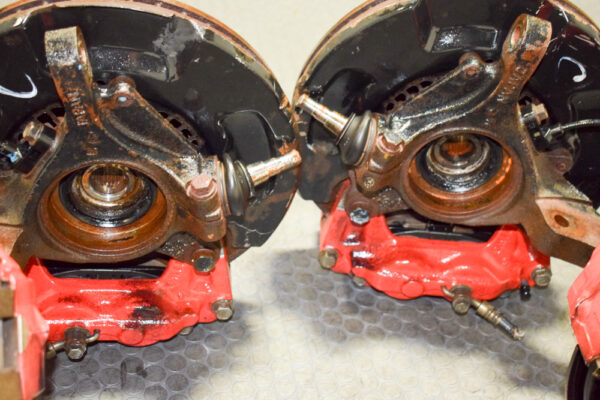 02 03 04 05 06 07 JDM Subaru 4 pot 2 pot Brake Calipers with Knuckles, Rotors and Arms For WRX and Forester. - Image 13